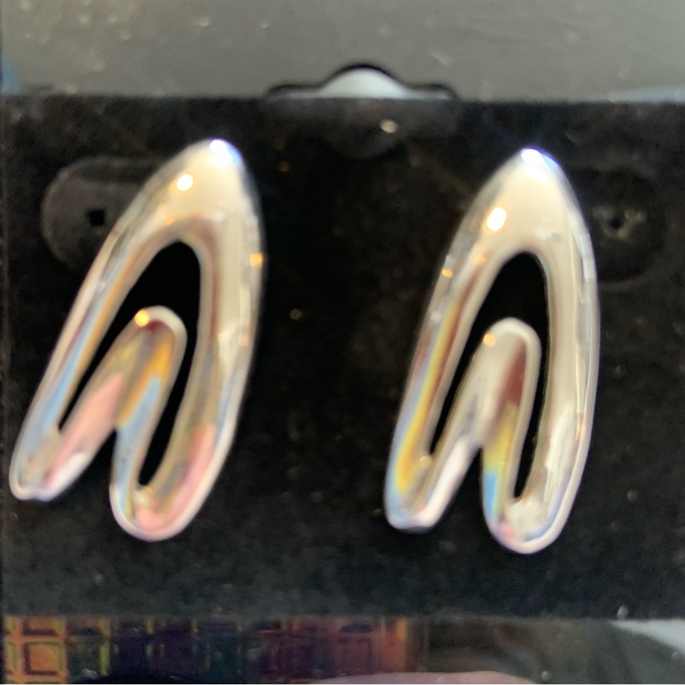 Upside Down Heart Earrings, Solid Silvertone - image 2